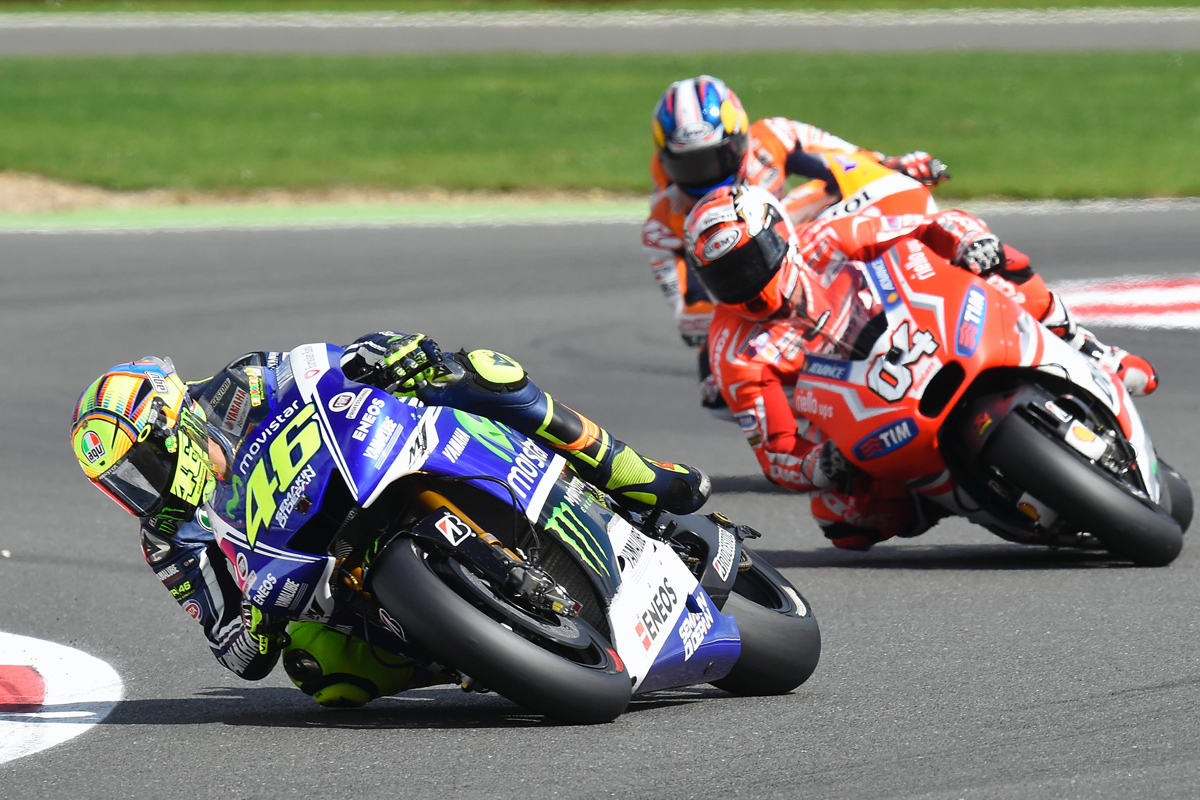 GP: דונינגטון בחוץ, סילברסטון בפנים