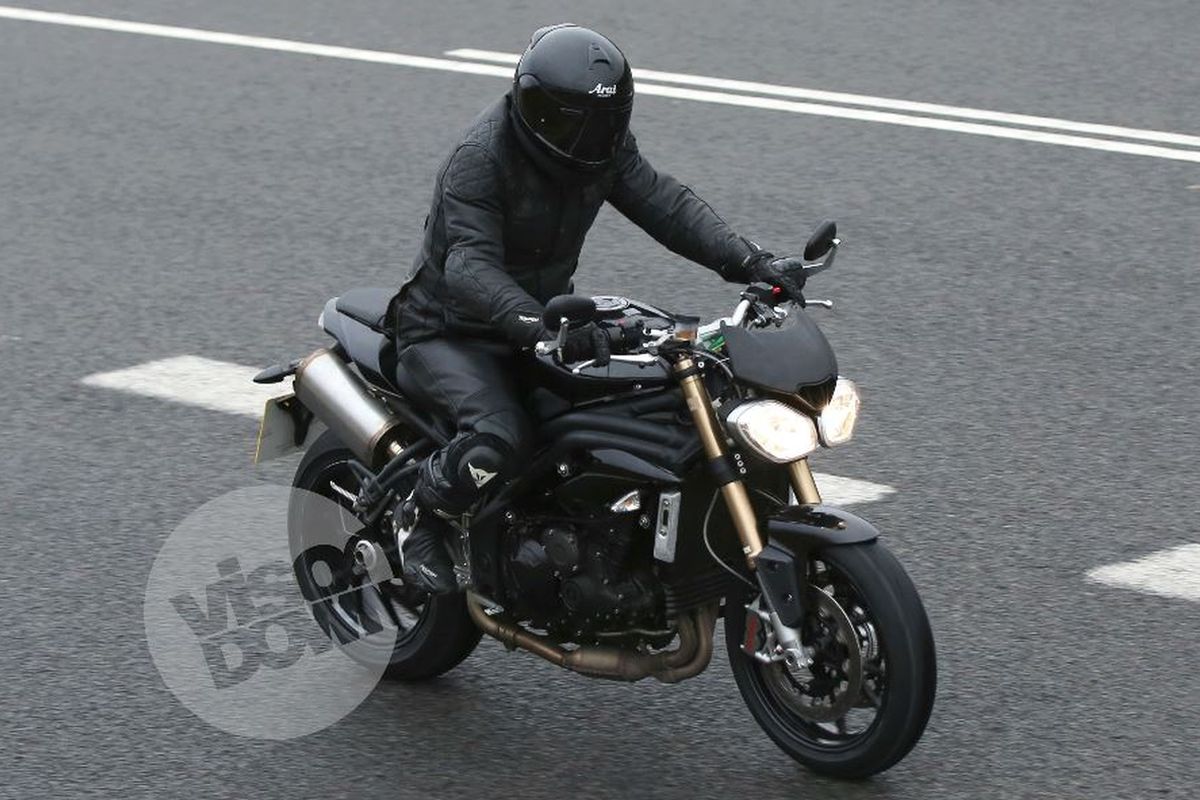 טריומף: תמונת ריגול של ספיד טריפל חדש