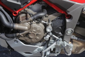 21-Multistrada_1200_static_36