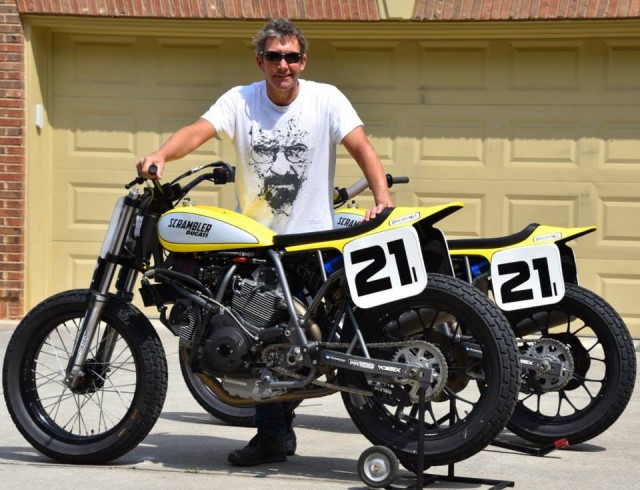 טרוי בייליס והסקרמבלרים