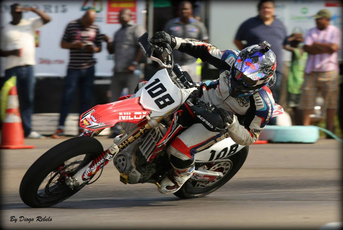 אדם מחרוק באליפות אנגולה בסופרמוטו – סבב 3