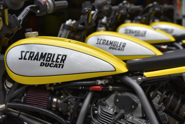 הסקרמבלרים של האחים לויד