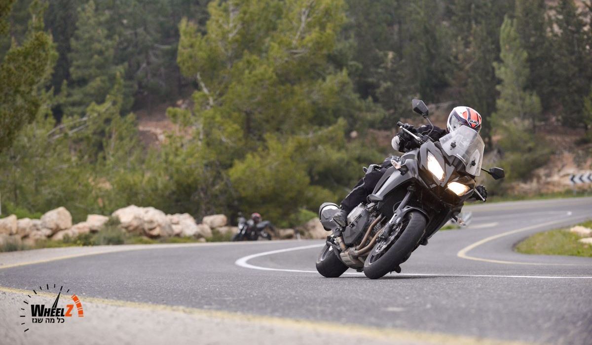 קאוואסאקי ורסיס 1000 במבחן – אדוונצ'ר-כביש