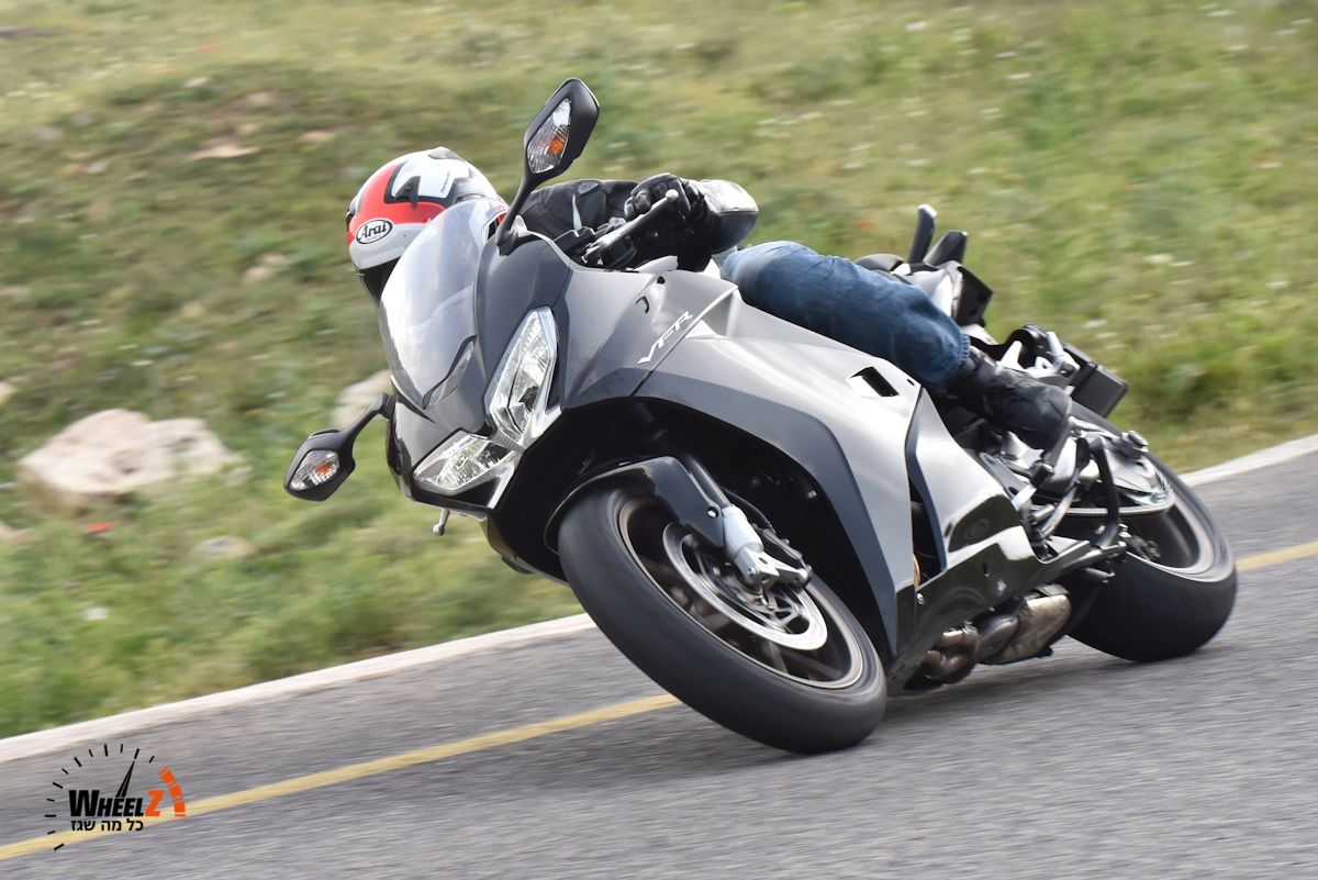 מבחן וידאו: הונדה VFR800F