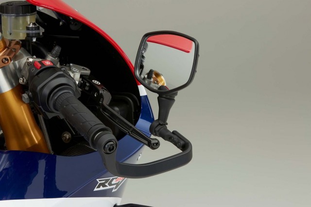 at-188000-honda-rc213v-s-is-utterly-disappointing-with-159-hp-in-stock-trim-photo-gallery_4