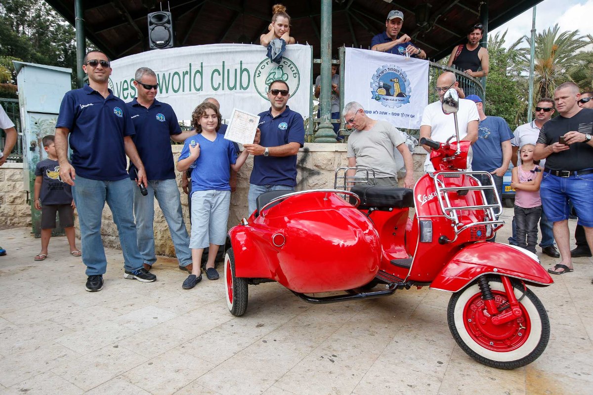 מועדון הווספה פותח את הקיץ
