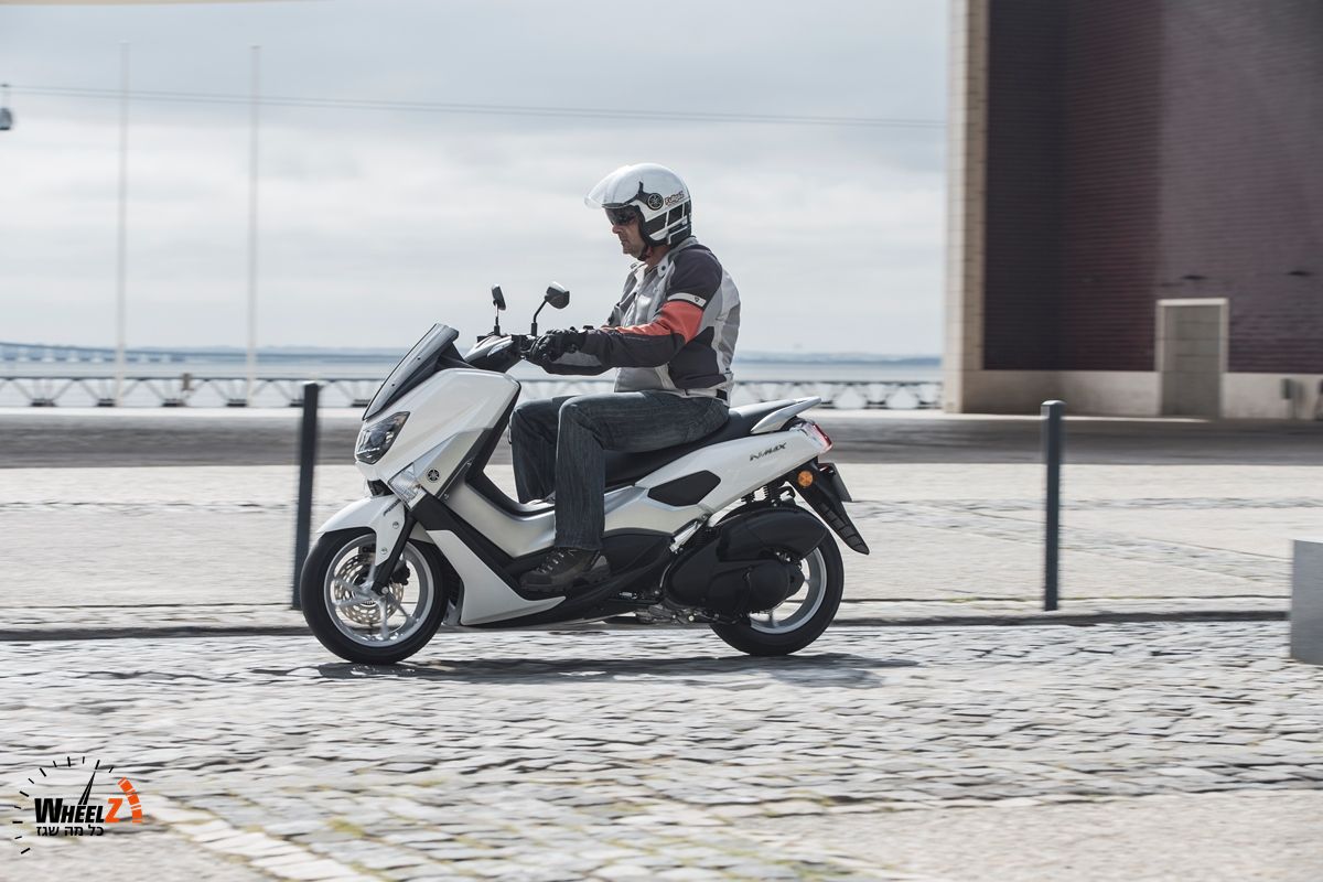 רכיבה ראשונה: ימאהה Nmax125