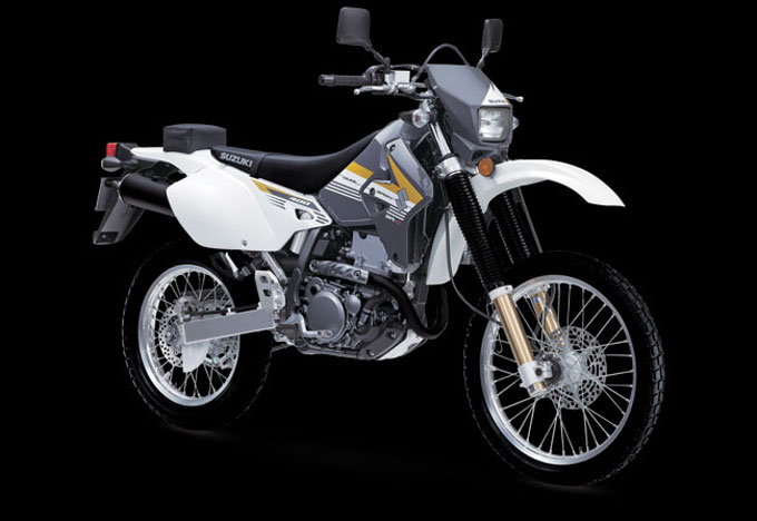 הקאמבק של השנה: DR-Z400S ו-DR650SE