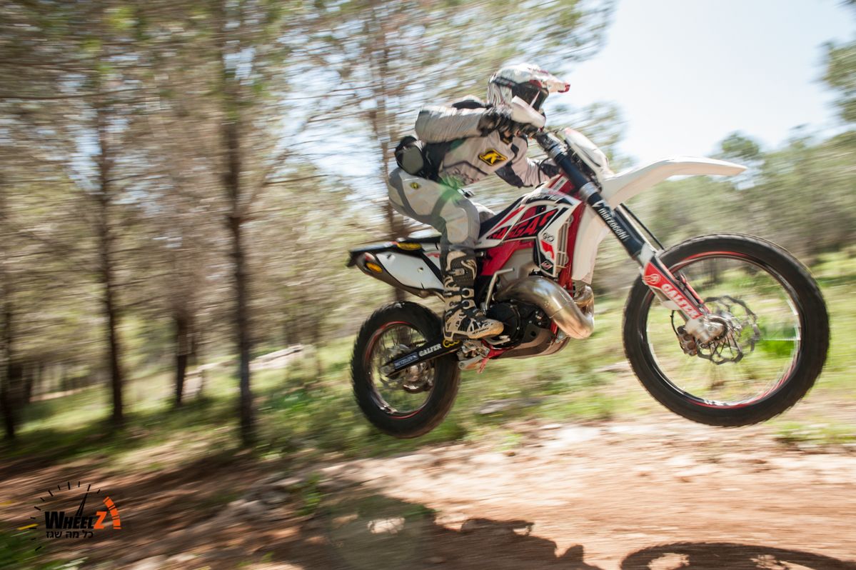 מבחן מהעבר: גאס גאס EC200R – זול ומגניב