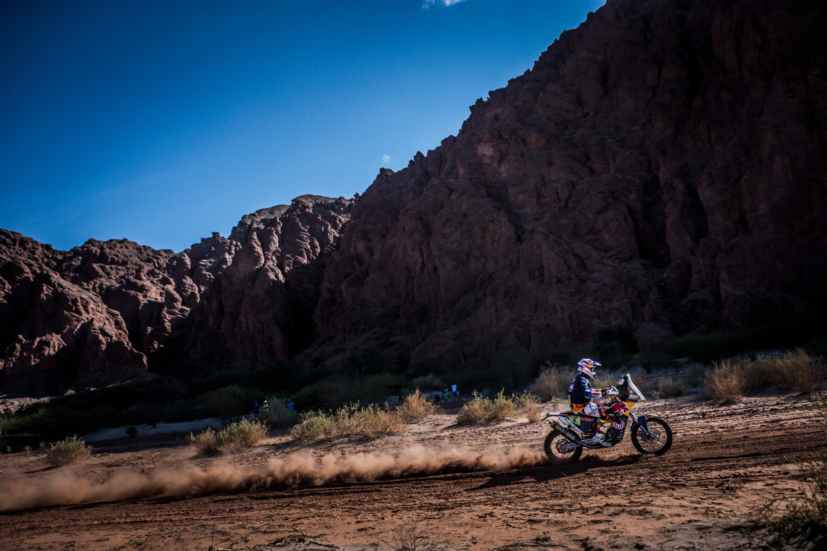 דקאר: פרייס פותח פער בסטייג' התשיעי