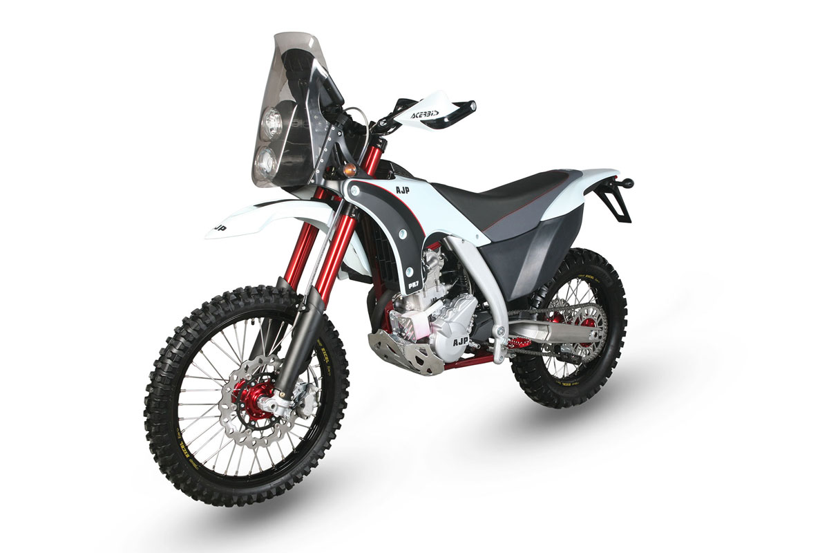 חדש בארץ: AJP PR7 אדוונצ'ר-ראלי