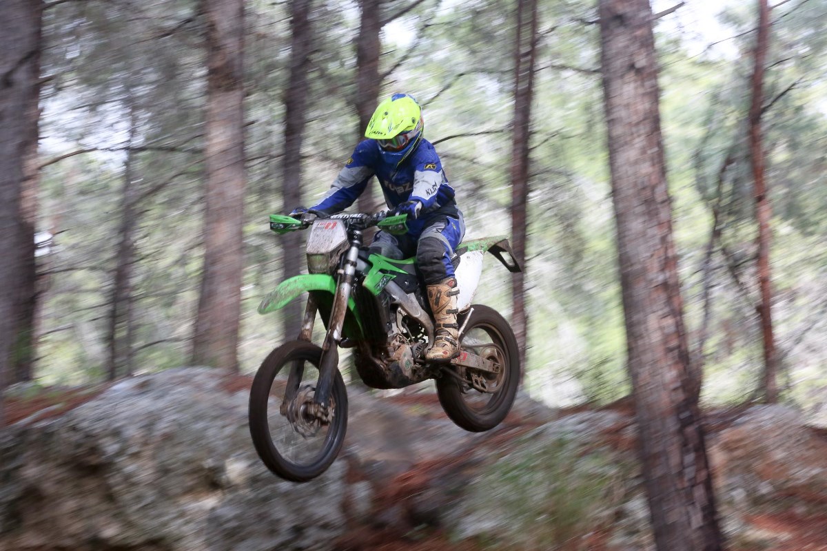 מטרו: מבצעים על אופנועי השטח