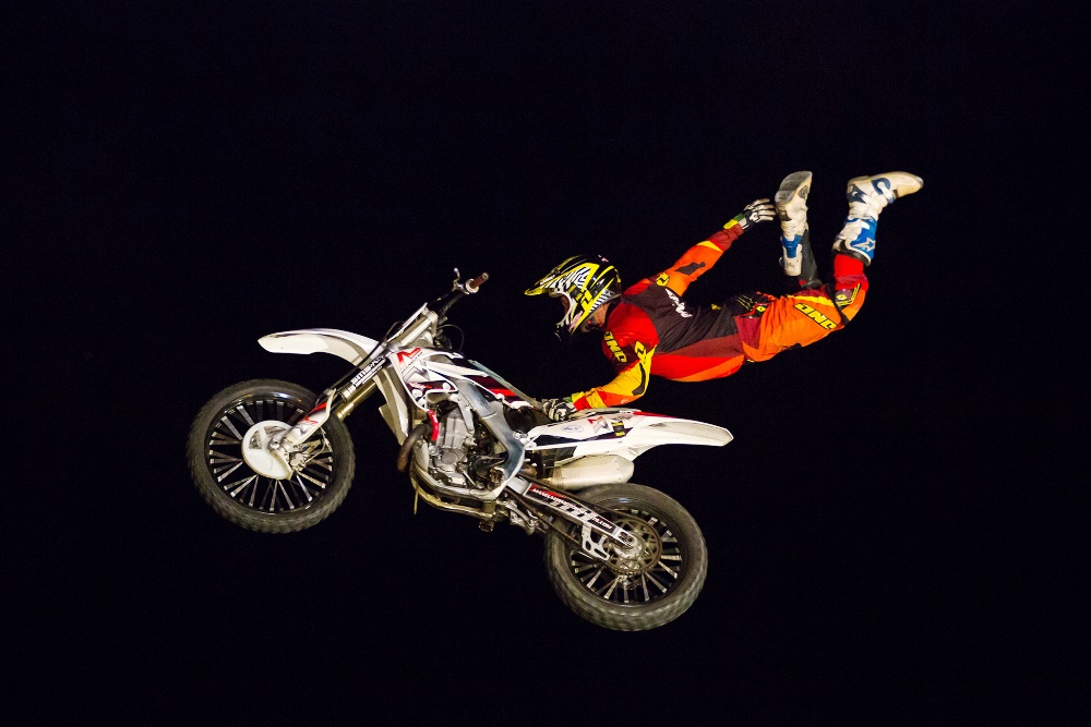 בפסח: מופע פריסטייל מוטוקרוס בפארק הירקון