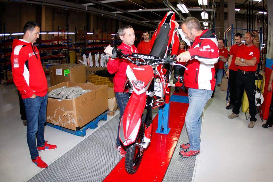 גאס גאס: חוזרים לייצור!