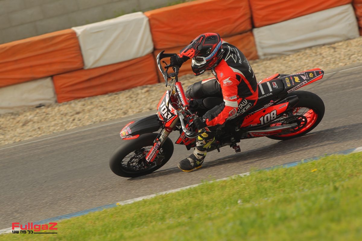 אדם מחרוק מסיים במקום ה-10 באליפות איטליה בסופרמוטו