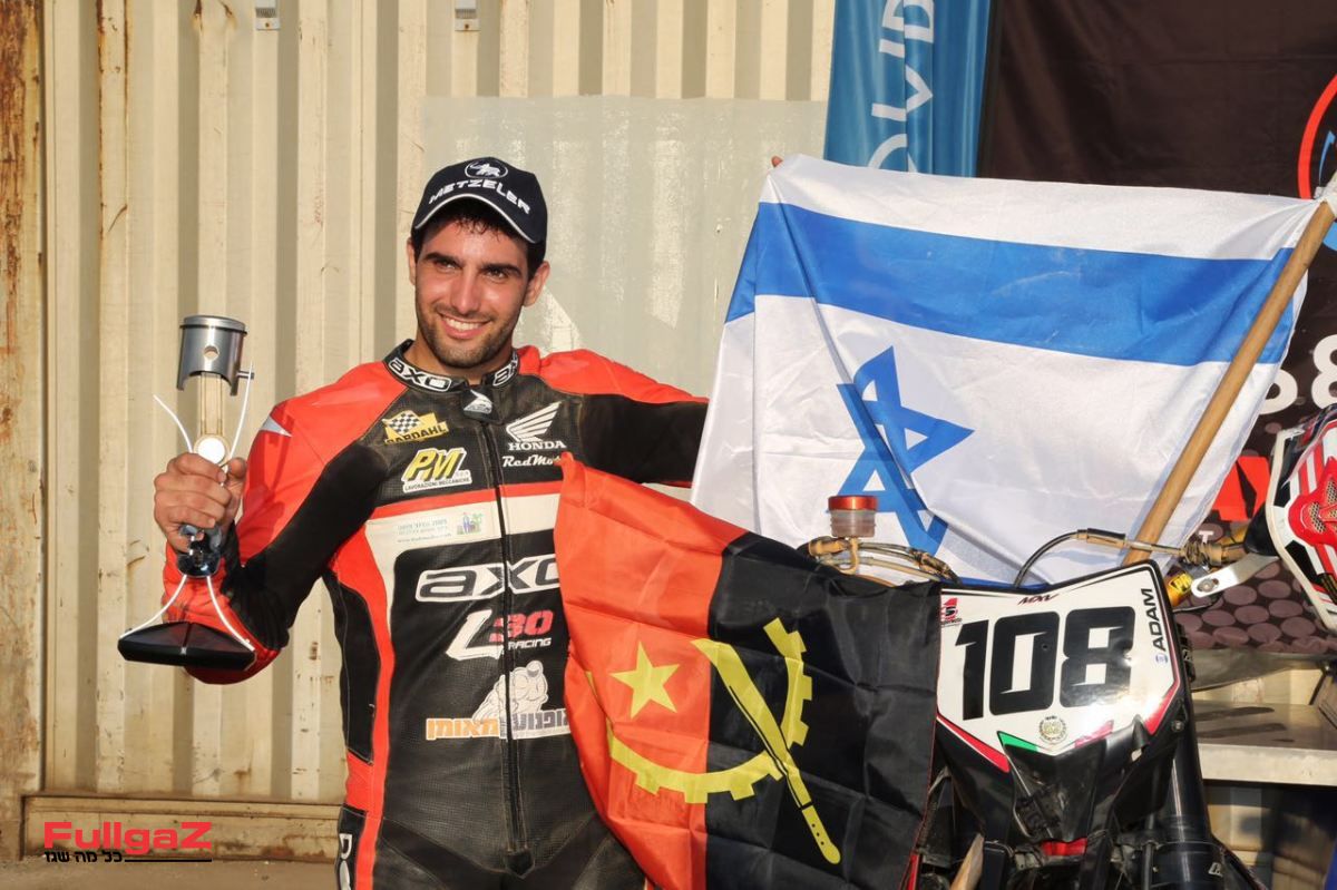 ישראלים בחו"ל: אדם מחרוק מתקדם באנגולה