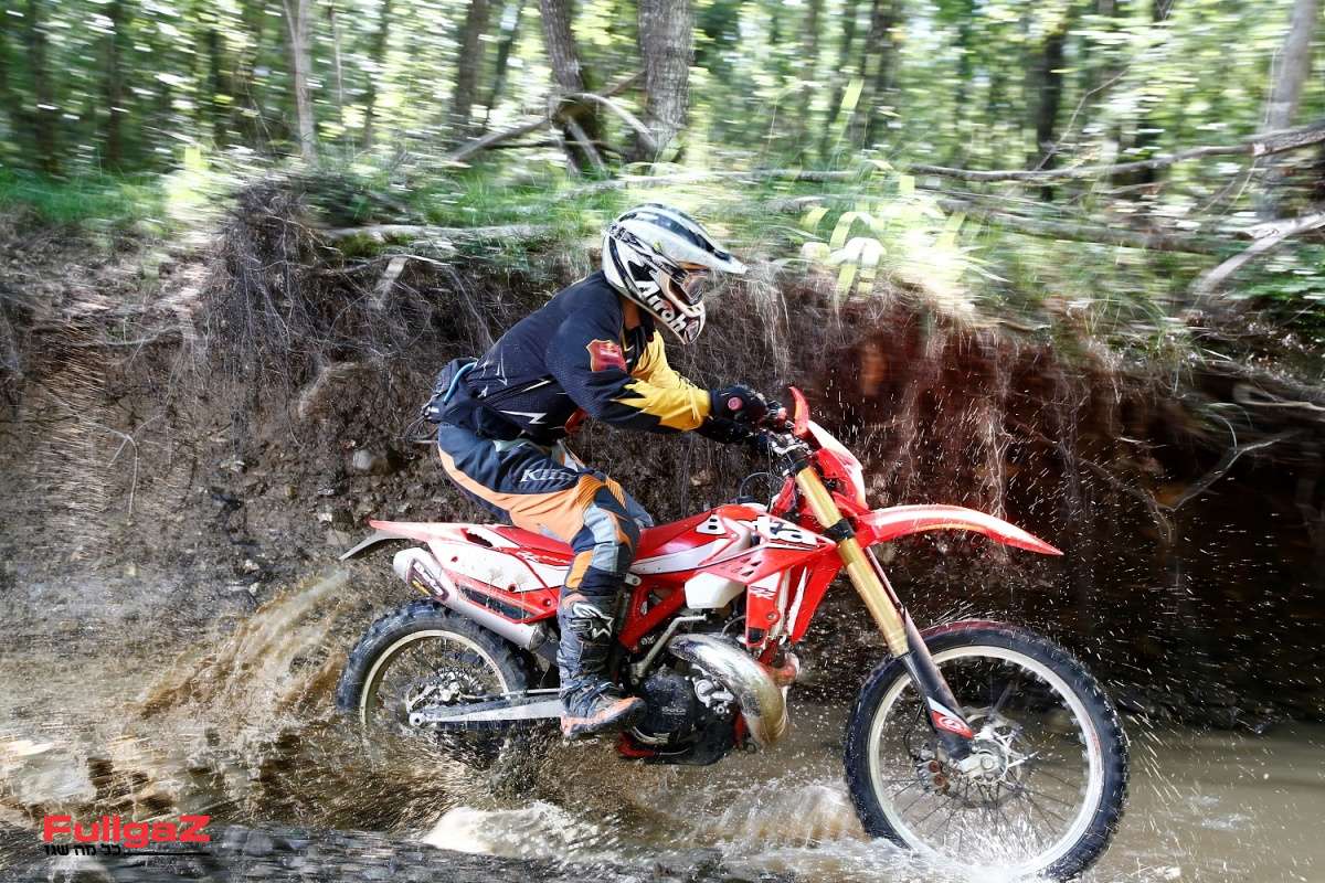 השקה עולמית: דגמי האנדורו של בטא ל-2017