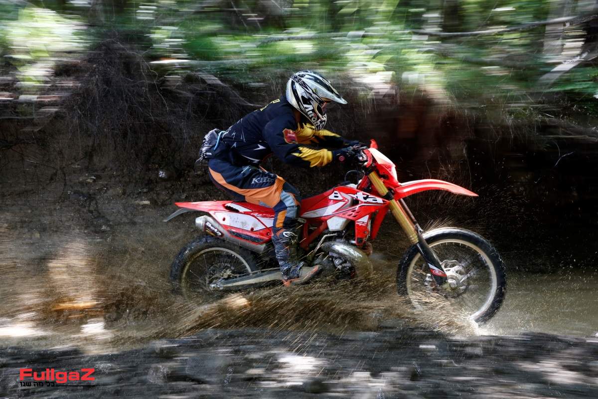 רכיבה ראשונה: הדו-פעימתיים של בטא 2017