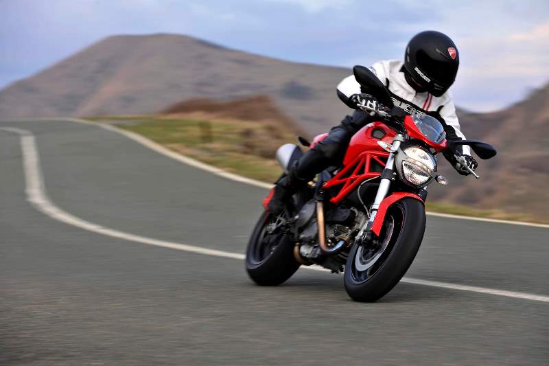 דוקאטי חוזרת למונסטרים מקוררי אוויר