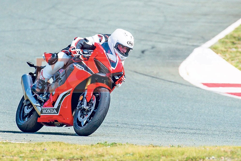 אופנועי ספורט חדשים בתערוכת קלן