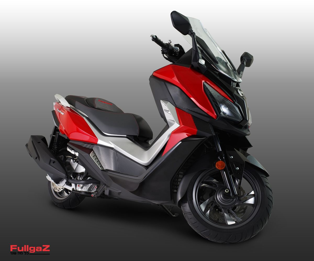 חדש בארץ: סאן-יאנג CRUiSYM בנפחים 250 ו-300 סמ"ק