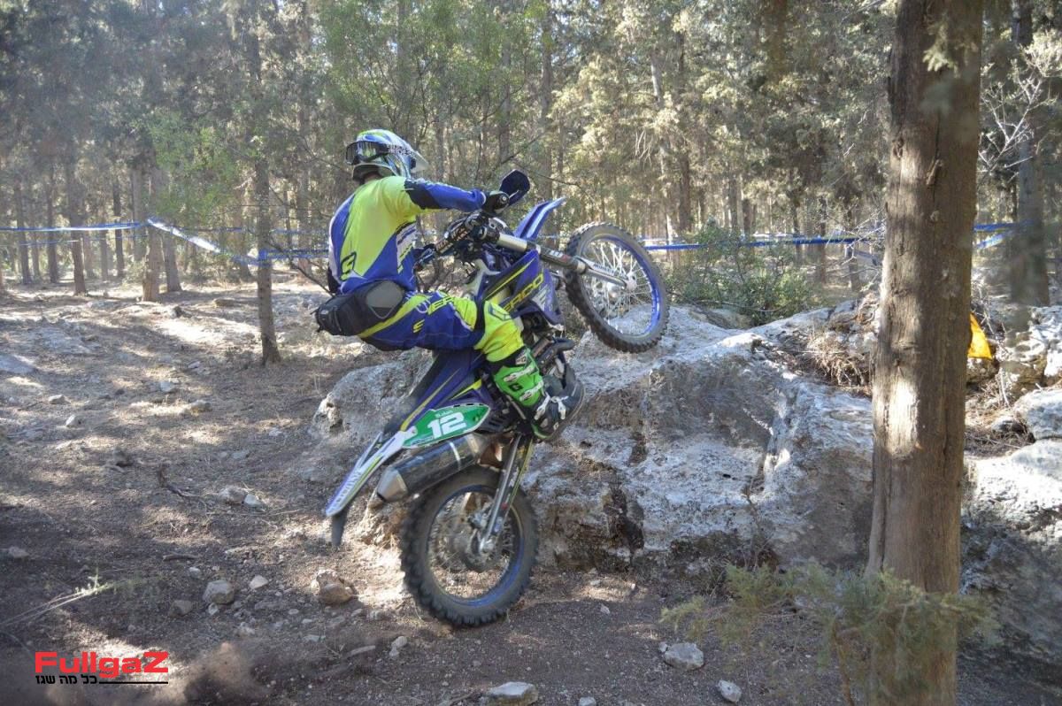 אקסטרים-אנדורו עם ולריו