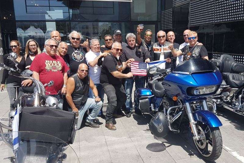 בהארלי-דיווידסון עושים כבוד לדונאלד טראמפ