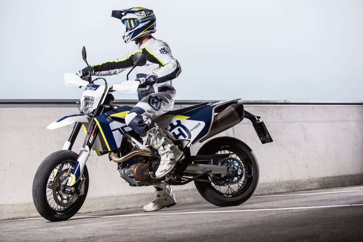 הוסקוורנה 701 – עכשיו למוגבלי רישיון