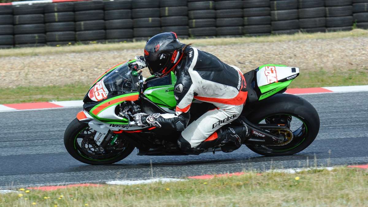 דין גופר מסיים 8 באלפה אדריה