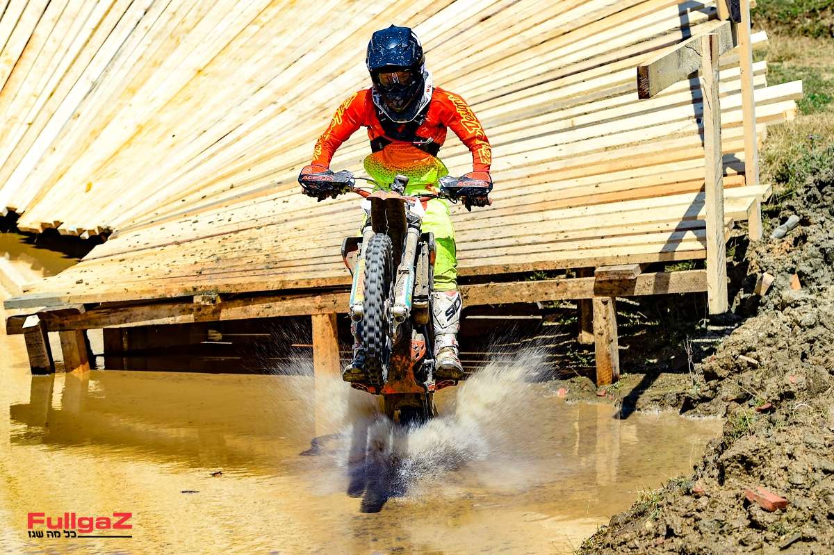 רומניאקס 2017: גיא נורסלע מנצח באיירון!