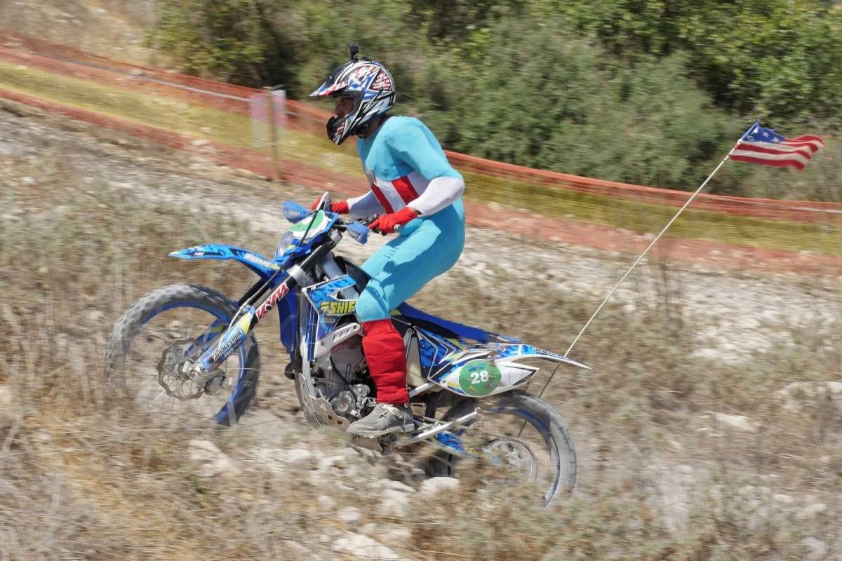 טיפוס גבעה בעליית הבקתה: אקשן וכיף