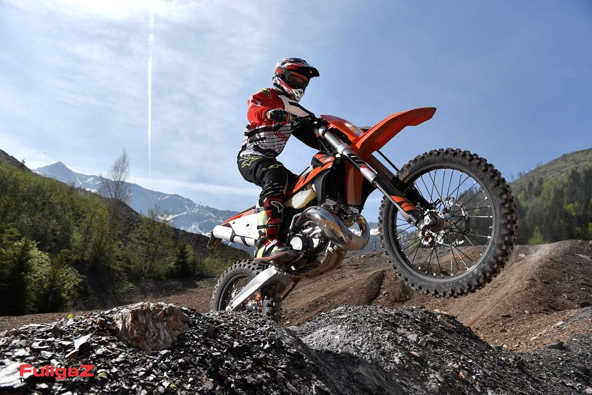 שוק אופנועי האנדורו ממשיך לשבור שיאים