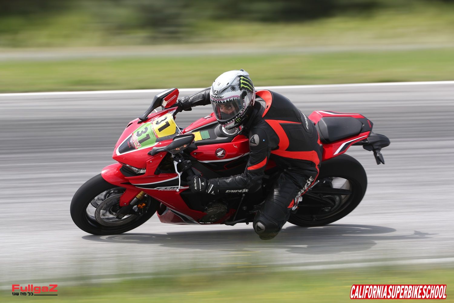 חוויית מסלול: קליפורניה סופרבייק סקול בסרס