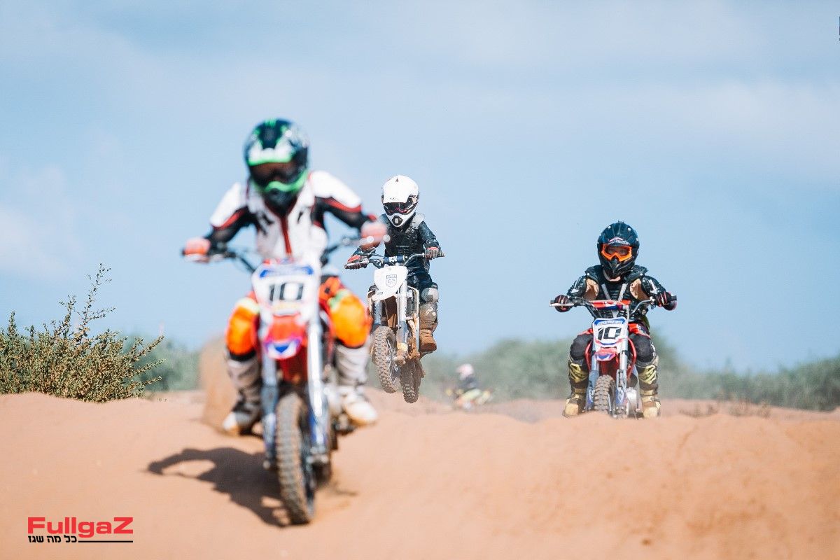 ביולי: מחנה אימונים מוטוקרוס לילדים