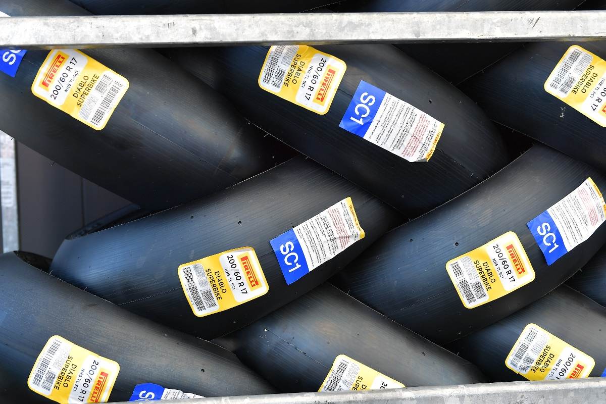 צמיגי סליקס של פירלי – עכשיו לכלל רוכבי המסלול