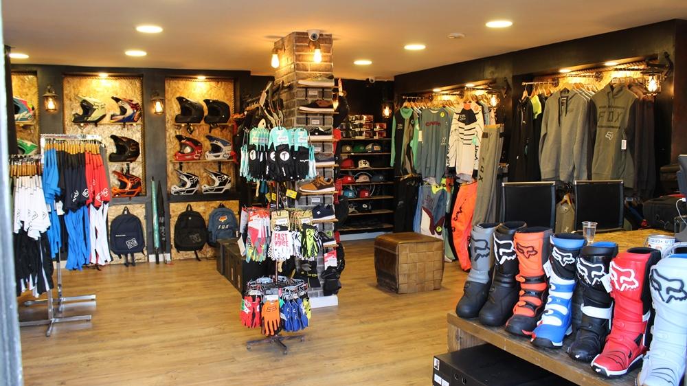 חדש בישראל: SEVEN – מותג ציוד הרכיבה והאופנה