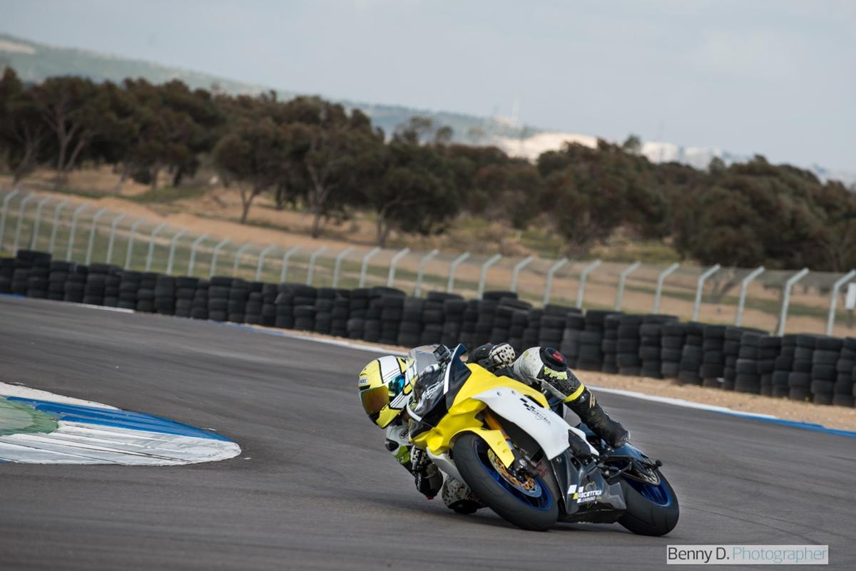 ביום הבחירות: קורס יסודות רכיבת מסלול עם רייסטראק