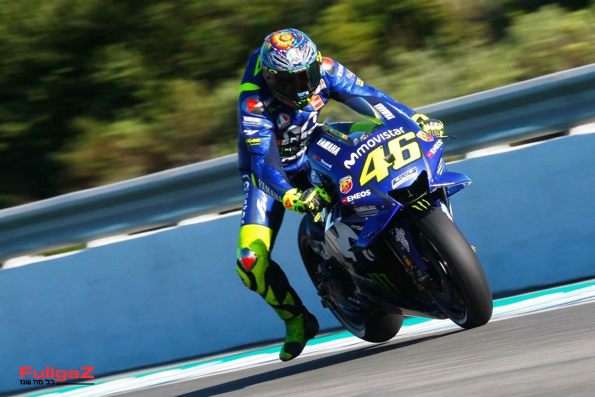 מה הקטע עם הורדת הרגל ברכיבת מסלול?