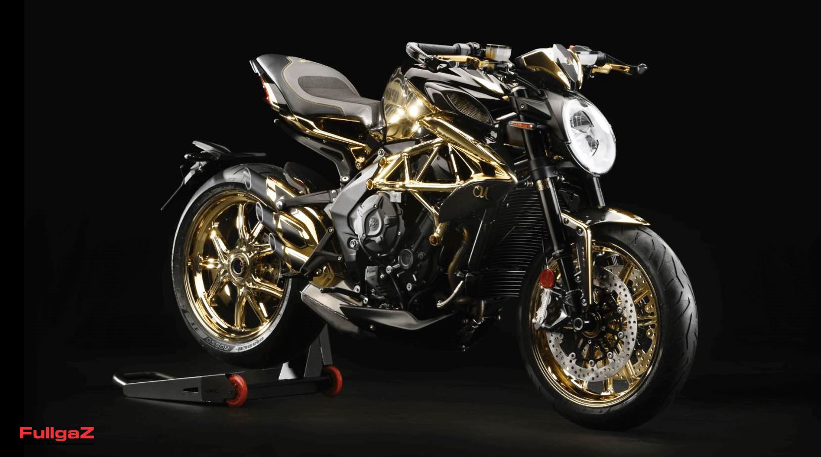 MV אגוסטה דראגסטר מזהב – כואב בעיניים!