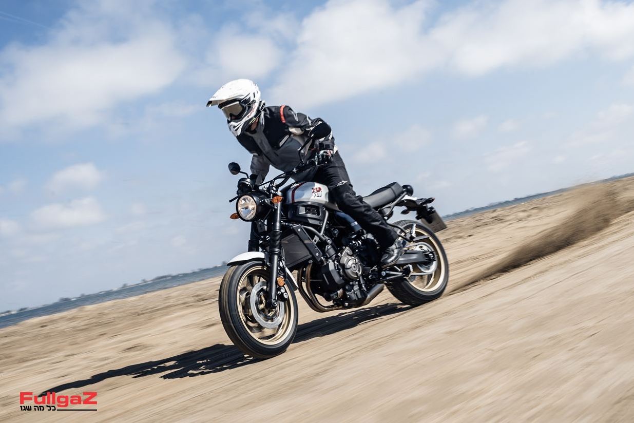 רכיבה ראשונה: ימאהה XSR700 XTribute – סקרמבלר אורבני