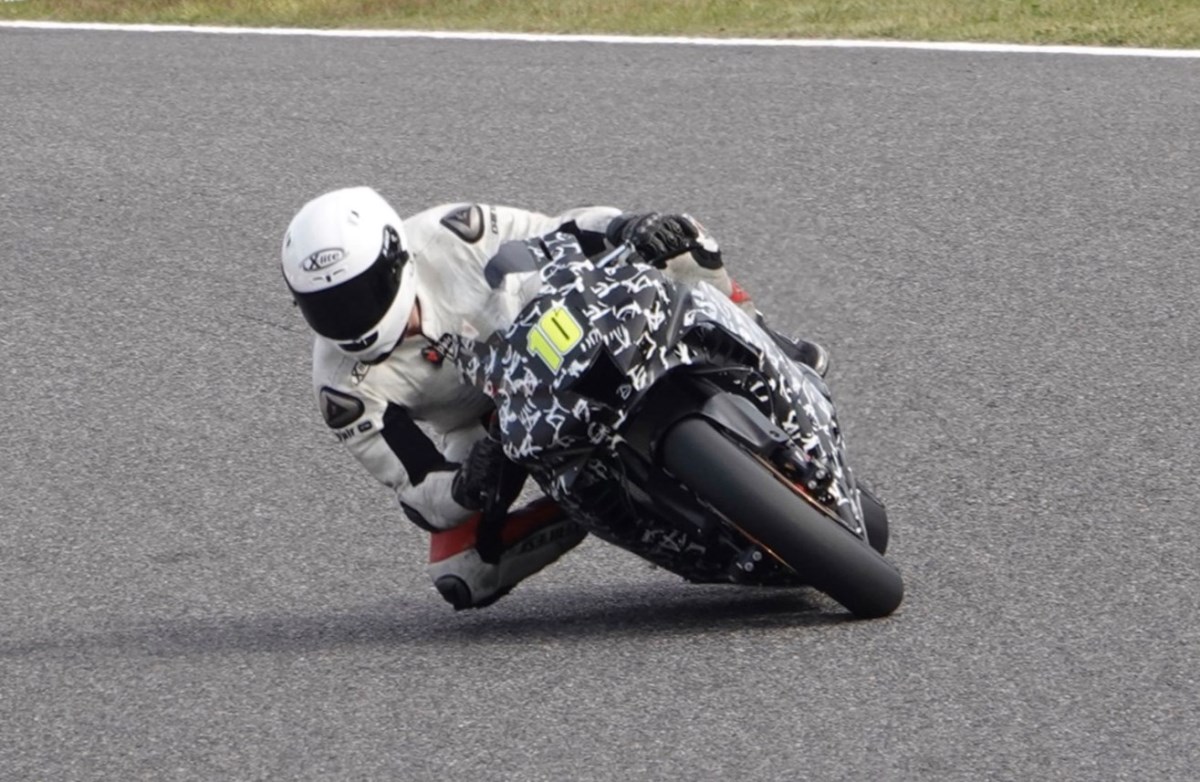 הונדה: ה-CBR1000RR החדש נצפה במסלול