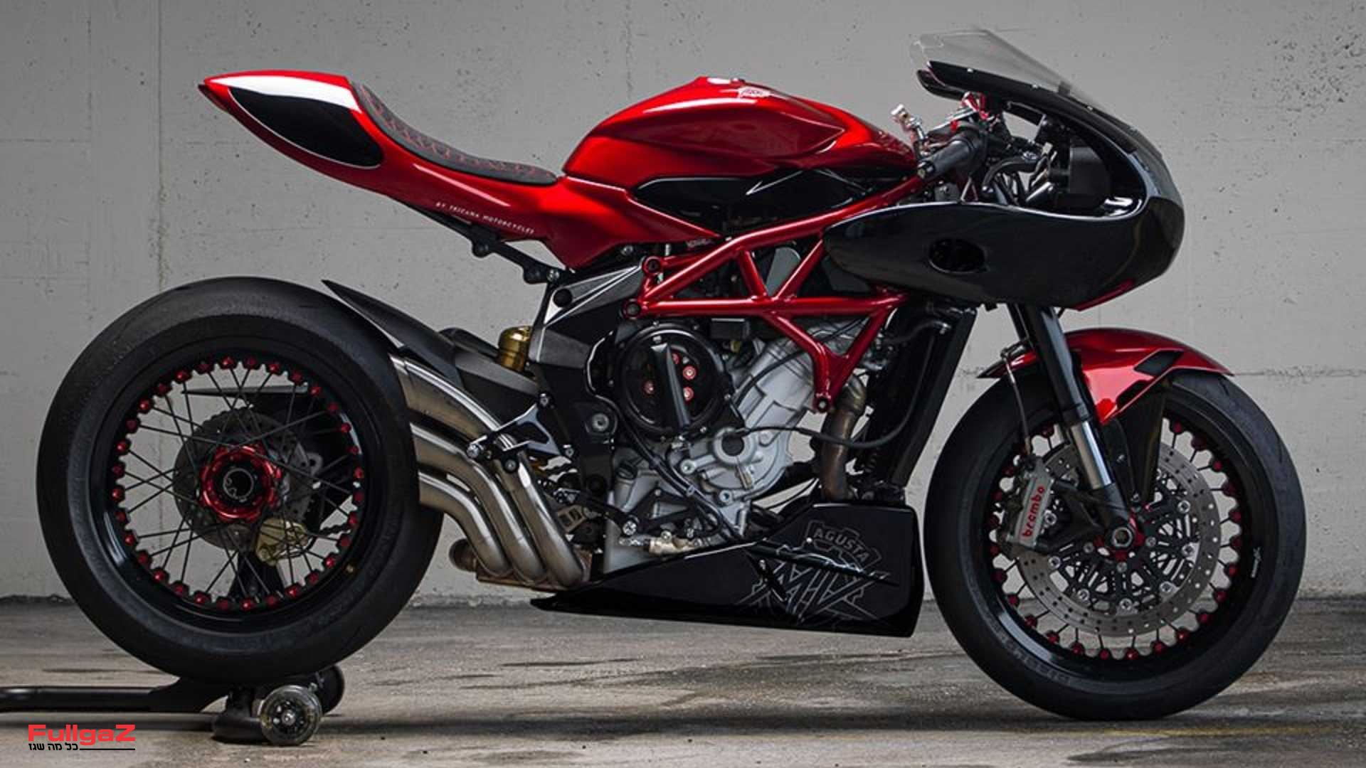 האדום: האופנוע שמורכב מחלקי MV אגוסטה שונים