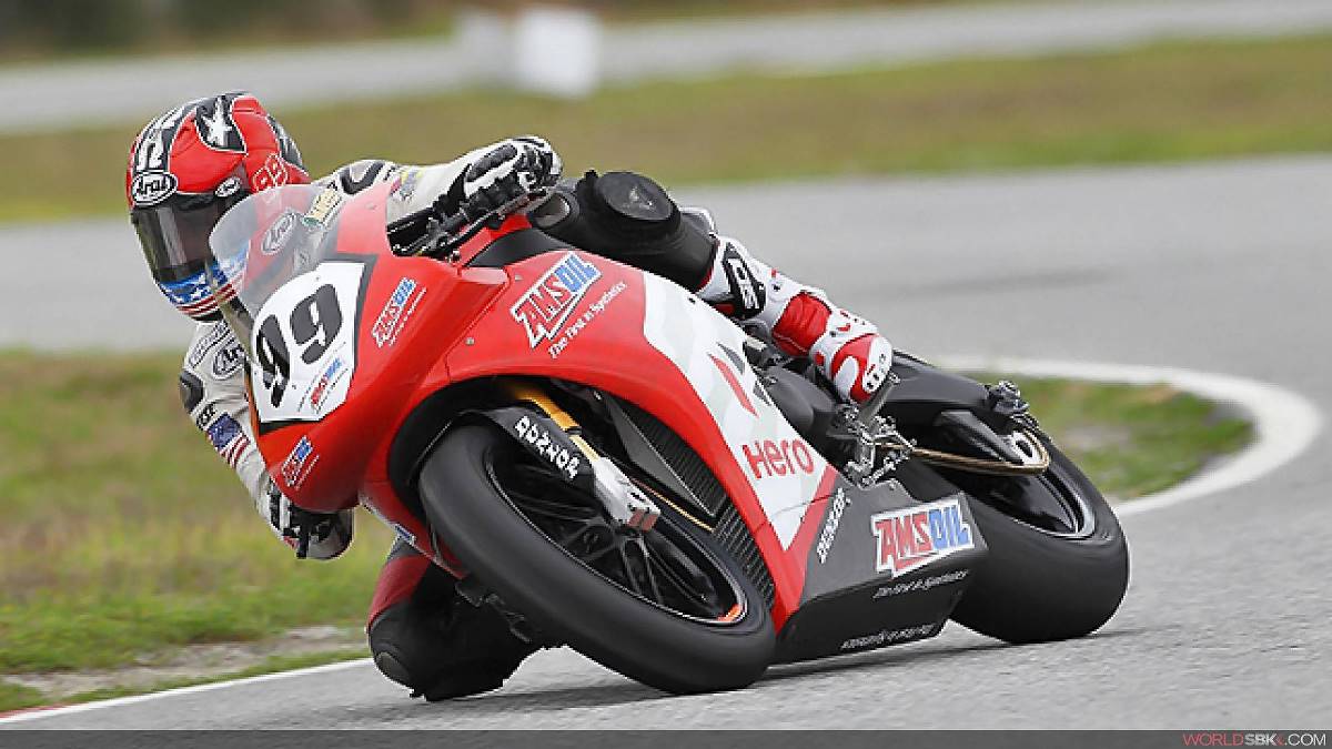 למכירה: אופנועי מרוץ אותנטיים של ביואל