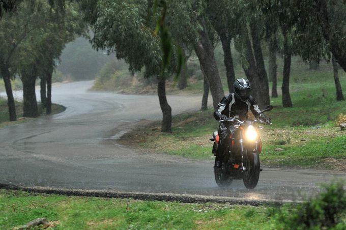 הזירה המשפטית: על דו-גלגלי שנפגע ממזג האוויר הסוער