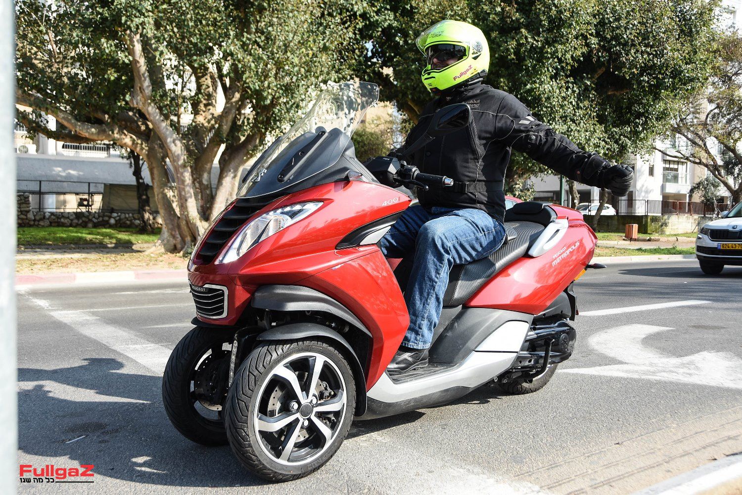 אבזור מכובד, מערכת לנעילת הטיית מתלה קדמי