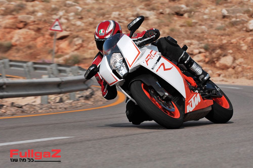 מבחן מהעבר: ק.ט.מ RC8R – סופרבייק אוסטרי