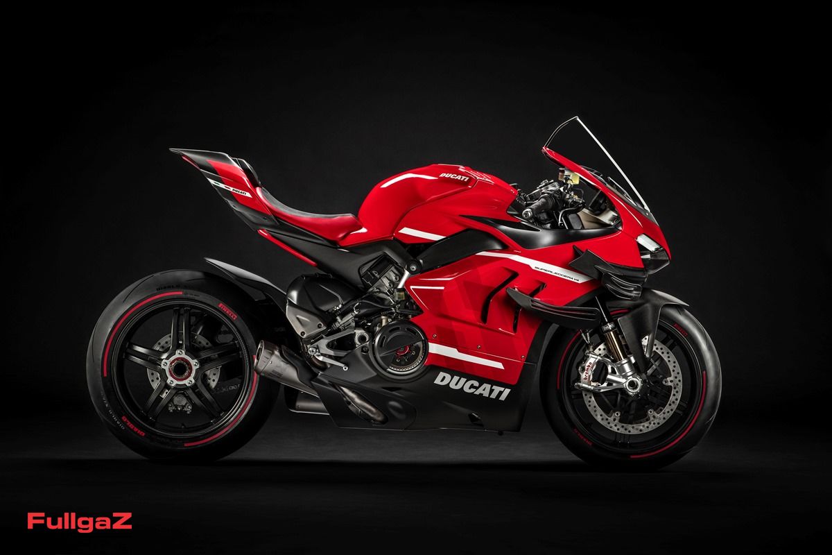 פירלי: הצמיג המיוחד של הדוקאטי V4 סופרלג'רה