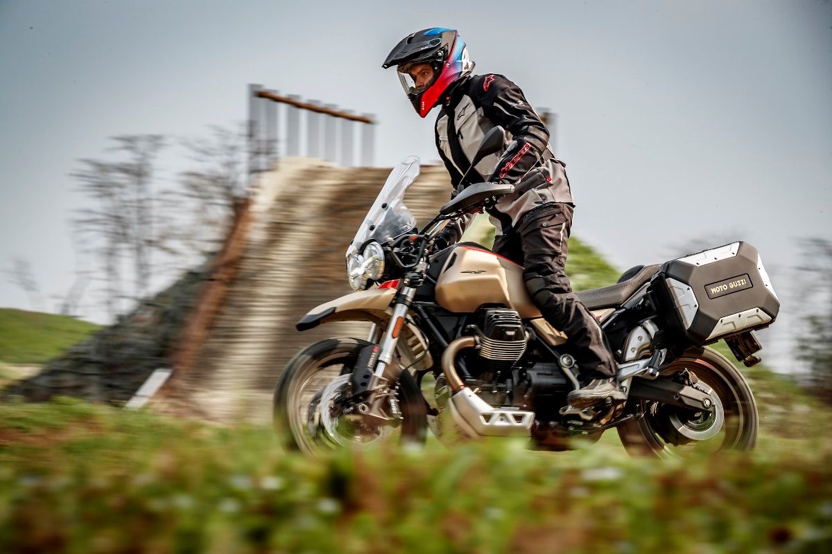 חדש בארץ: מוטוגוצי V85 TT בגרסת תיור