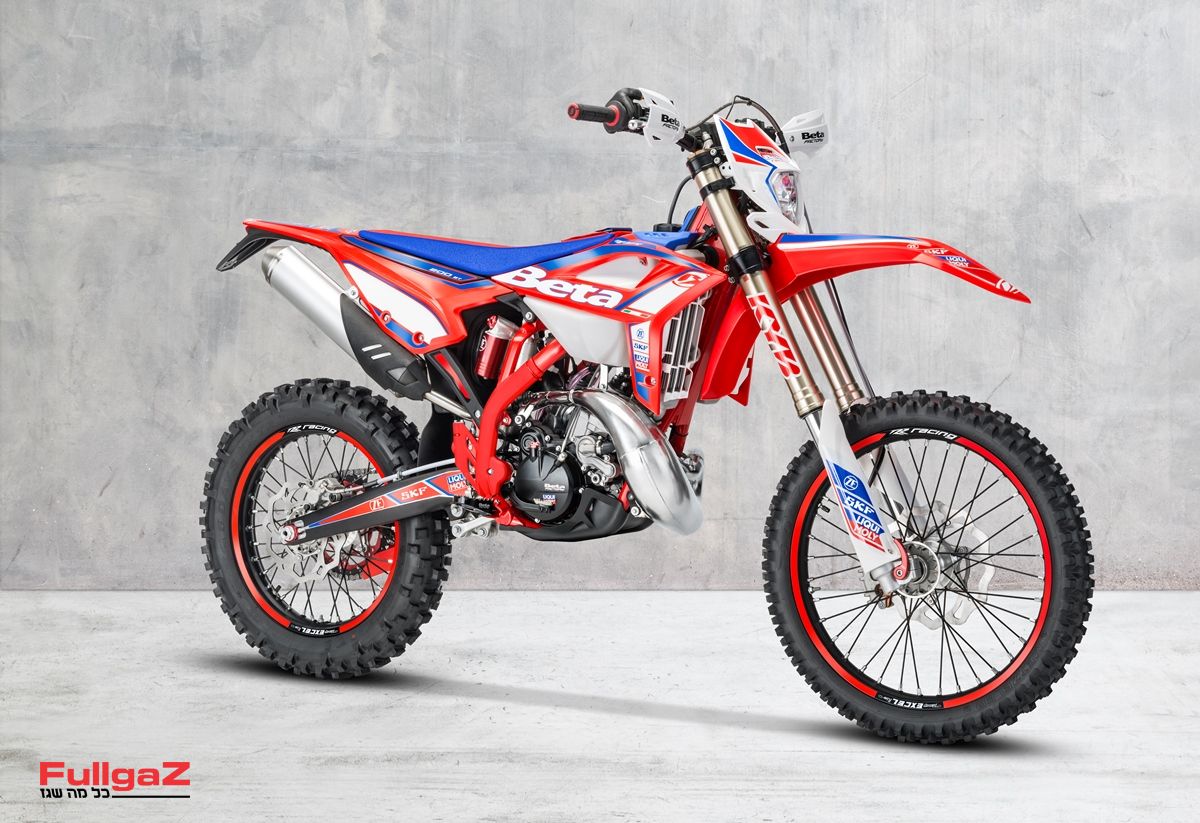 בטא חושפת את דגמי ה-RR רייסינג של 2021