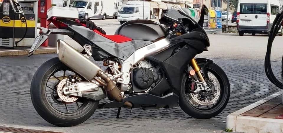 אפריליה: בקרוב RSV4R חדש